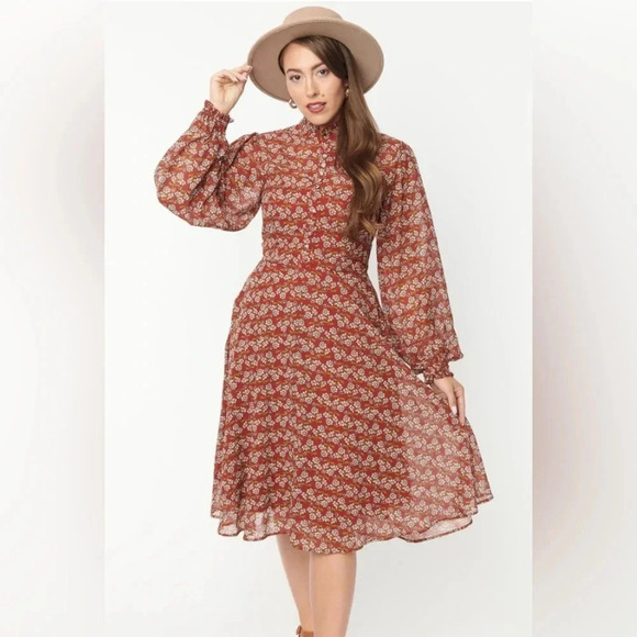 🦋B2G1🦋UNIQUE VINTAGE Rust Brown Leona Swing Dress NWOT | MEDIUM | - Picture 1 of 11